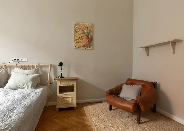 Budapestayz - Weiner * Budapest